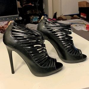 Steve Madden Strappy Black Heels - 7